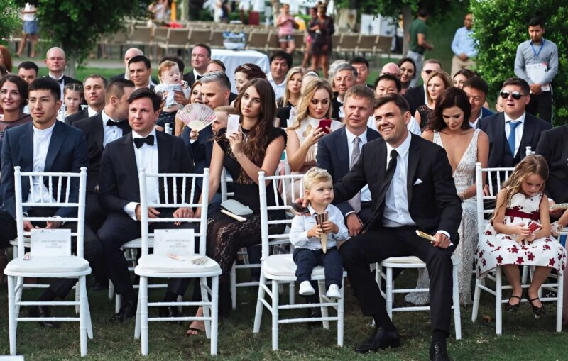 Moment émouvant lors de la cérémonie de mariage