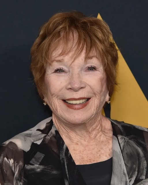 Shirley MacLaine, regard déterminé et plein de caractère