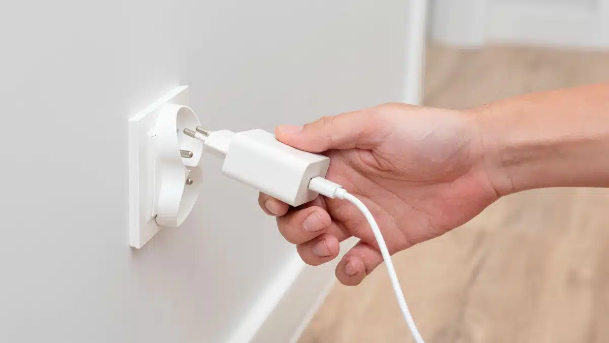 Économies réalisables en débranchant son chargeur