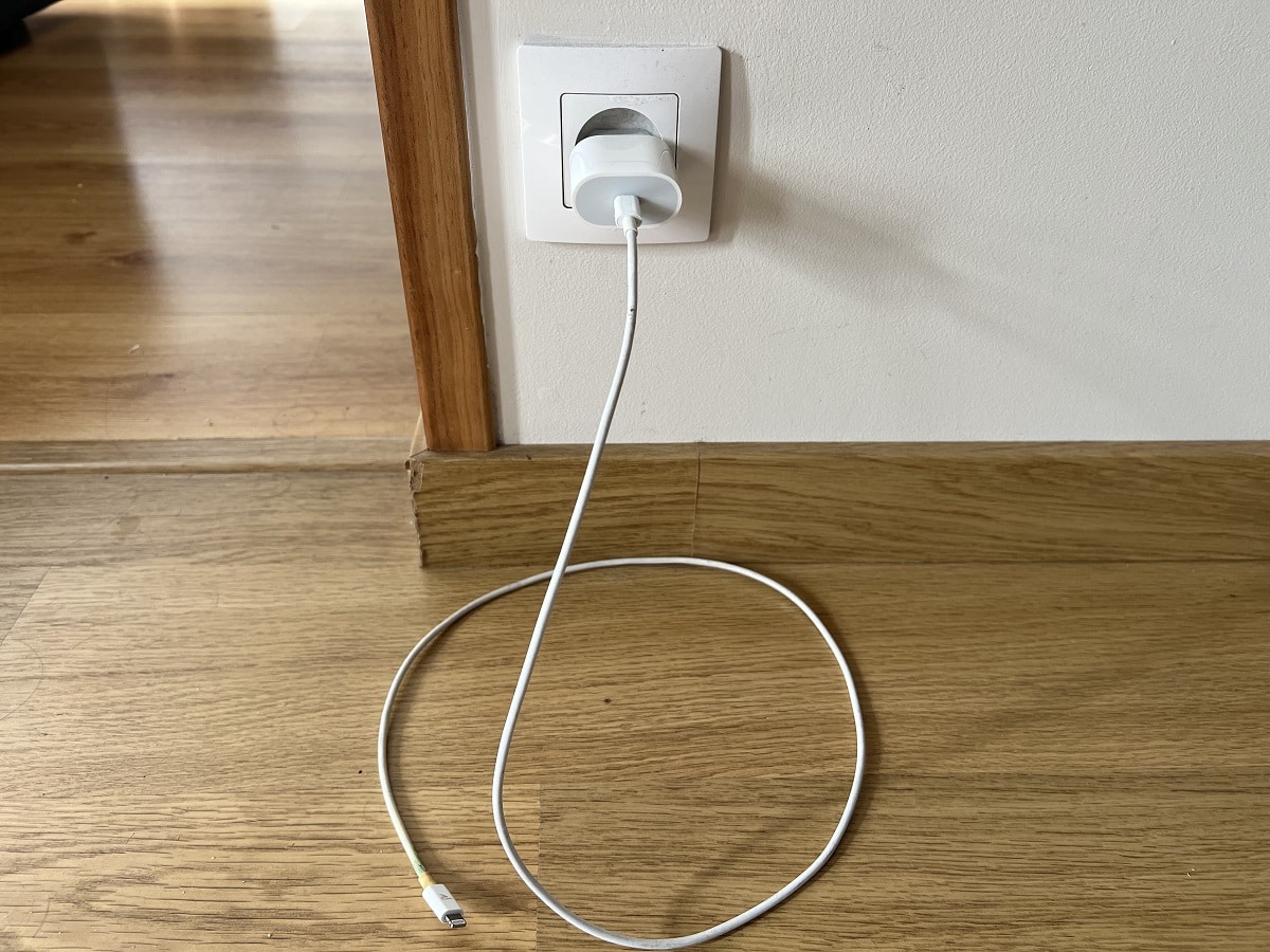 Chargeur accessible aux enfants et animaux